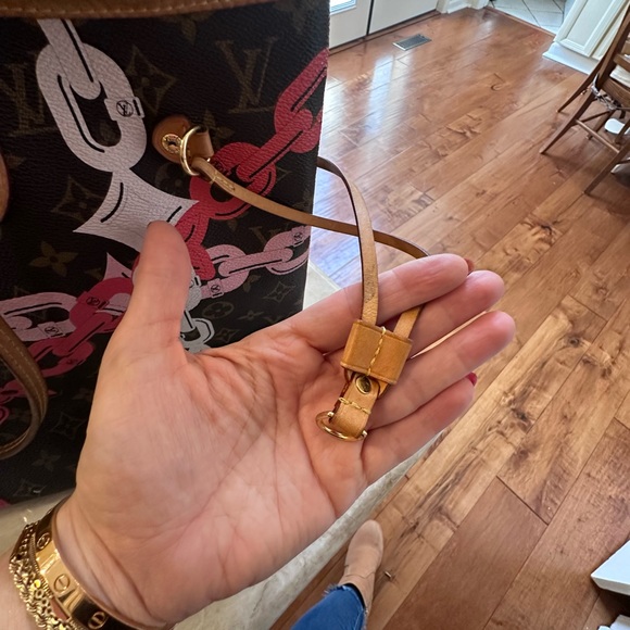 Louis Vuitton Monogram Limited Edition Neverfull MM Bay Chain - Picture 7 of 16